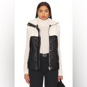 BLANKNYC Vest Sherpa Coat Vegan Leather Jacket Size M Oversized NWT Retail $128